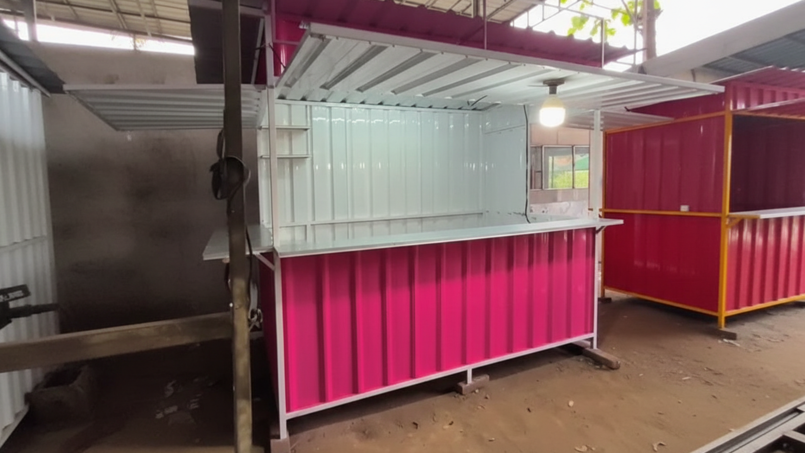 Booth Container Custom 