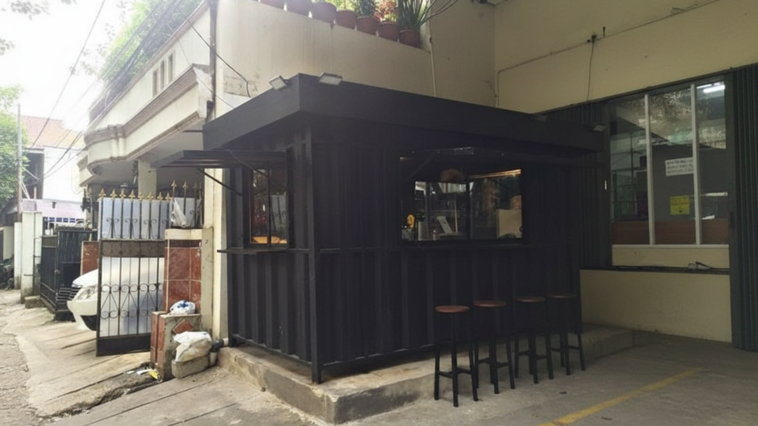 Booth Container Custom 